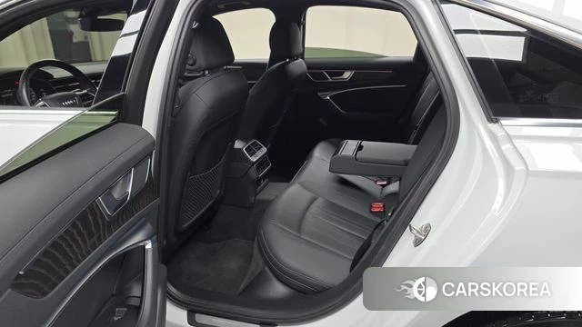 Audi A6 (C8) 2021 Белый из Кореи, фото 3