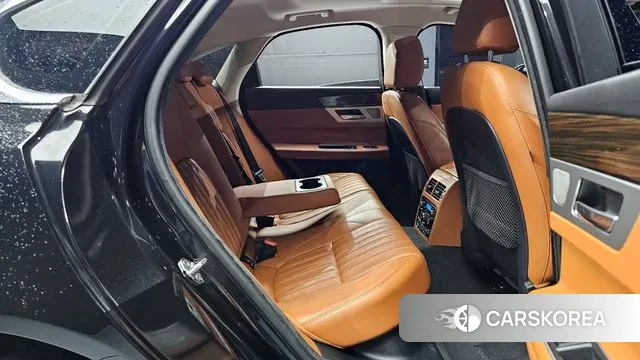 Jaguar XF (X260) 2018 Черный из Кореи, фото 3