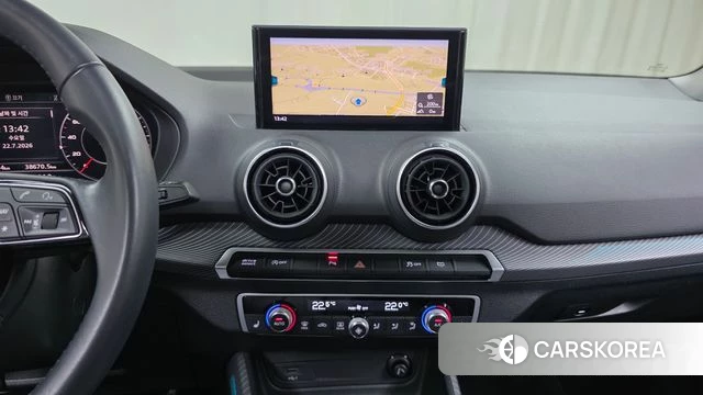 Audi Q2 2020 Серый из Кореи, фото 3