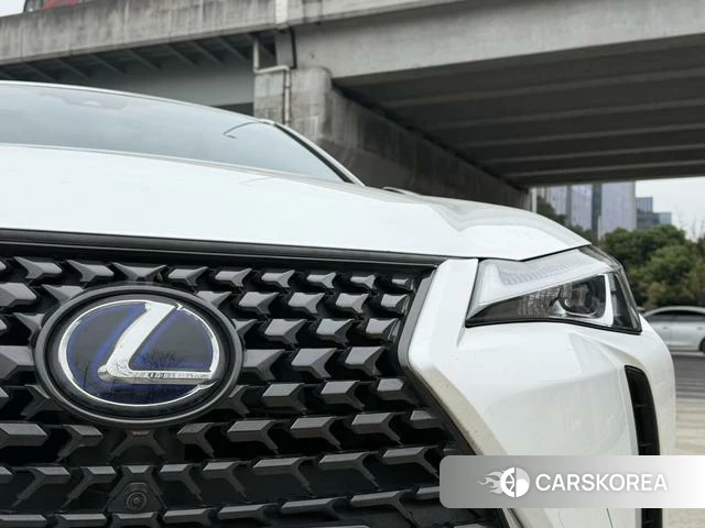Lexus UX id 3857868 из Китая 3