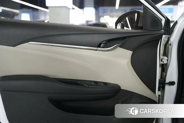 Buick Yinglang 2019 Белый из Китая, фото 3