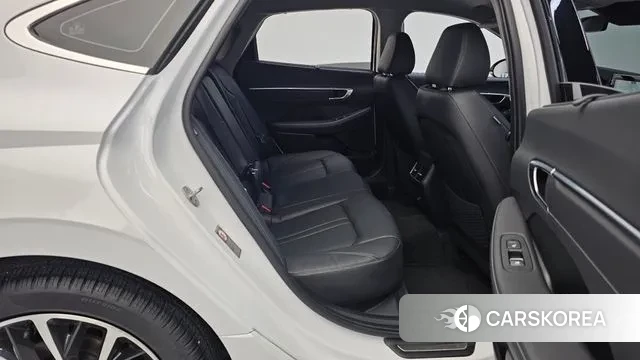 Hyundai Sonata (DN8) 2022 Белый из Кореи, фото 3