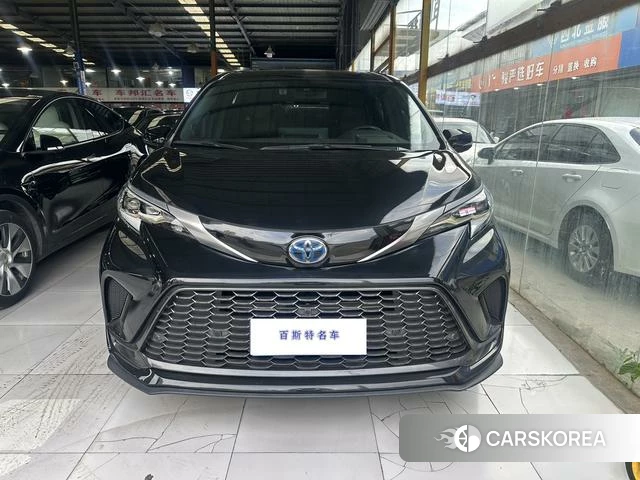 Toyota Grevia 2023 Черный из Китая, фото 3