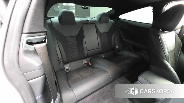 BMW 4 Series (G22) 2021 Белый из Кореи, фото 3
