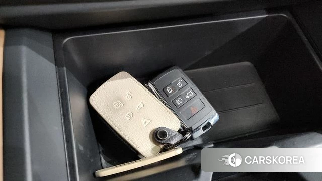 Land Rover Defender (L663) 2025 Черный из Кореи, фото 3
