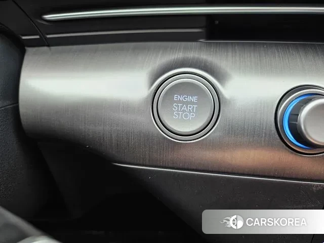 Hyundai Kona (SX2) 2024 Белый из Кореи, фото 3