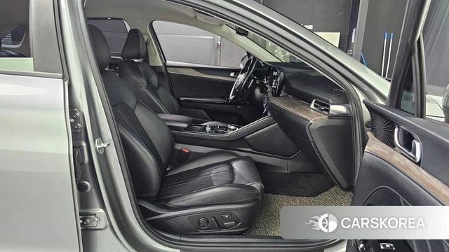 Kia K5 3rd generation 2020 Серебристо-серый из Кореи, фото 3