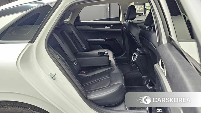 Kia The New K5 3rd generation 2025 Белый из Кореи, фото 3