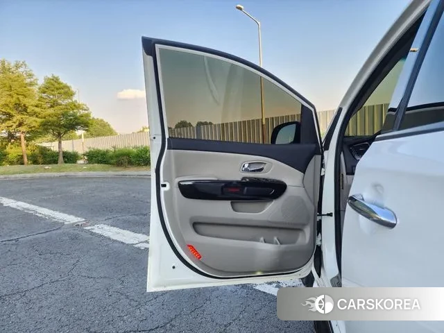 Kia The New Carnival 2018 Белый из Кореи, фото 3