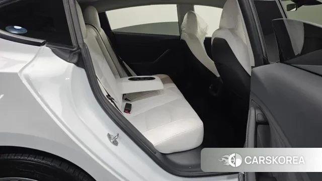 Tesla Model 3 2022 Белый из Кореи, фото 3