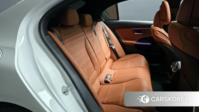 Mercedes-Benz C-Class W206 2023 Белый из Кореи, фото 3