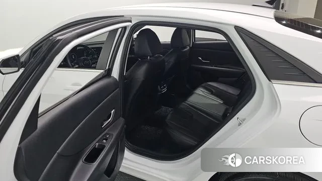 Hyundai Avante (CN7) 2023 Белый из Кореи, фото 3