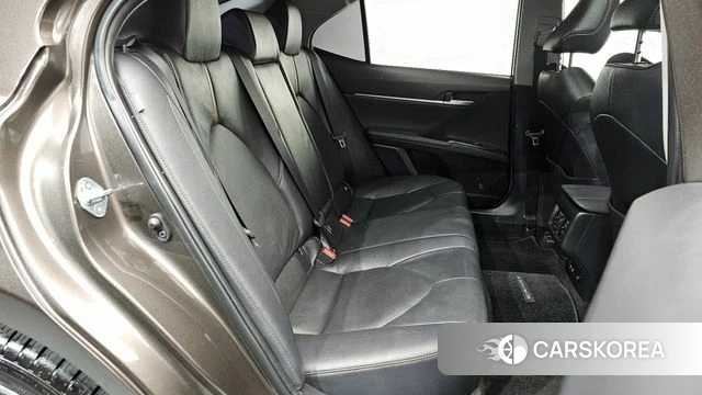 Toyota Camry (XV70) 2019 Коричневый из Кореи, фото 3