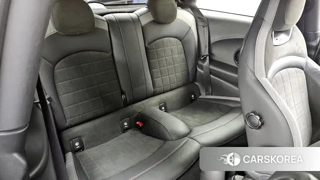 Mini Cooper S 2023 Черный из Кореи, фото 3