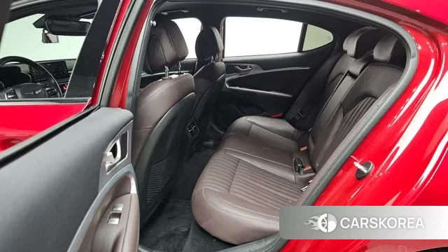 Genesis The New G70 2022 Красный из Кореи, фото 3