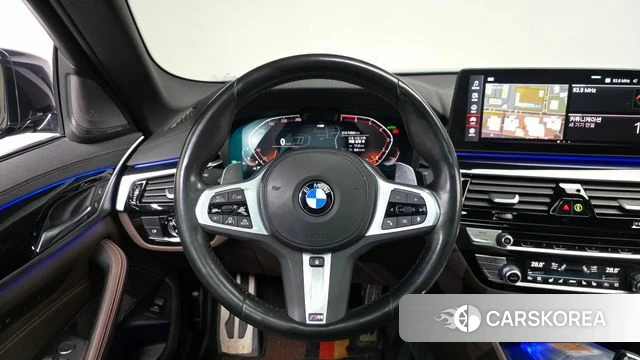 BMW 5 Series (G30) 2022 Черный из Кореи, фото 3