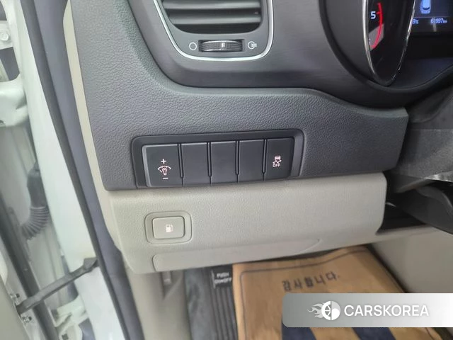 Kia The New Carnival 2019 Жемчужный цвет из Кореи, фото 3