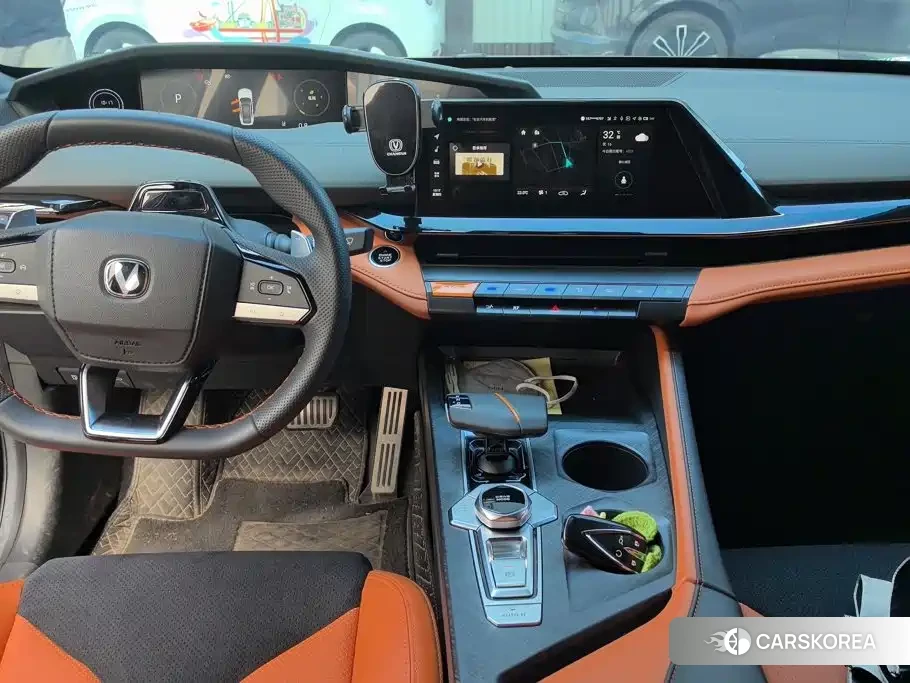 Chang'an UNI-V 2023 Черный из Китая, фото 3