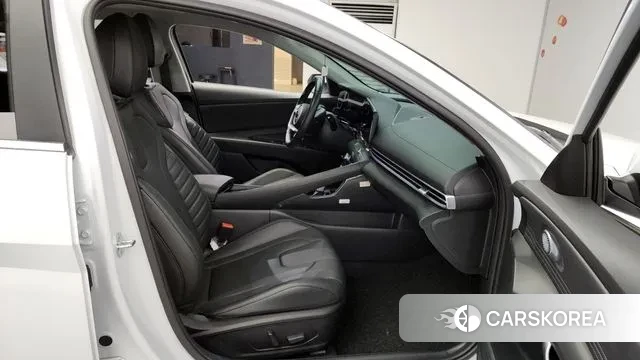 Hyundai The New Avante (CN7) 2023 Белый из Кореи, фото 3