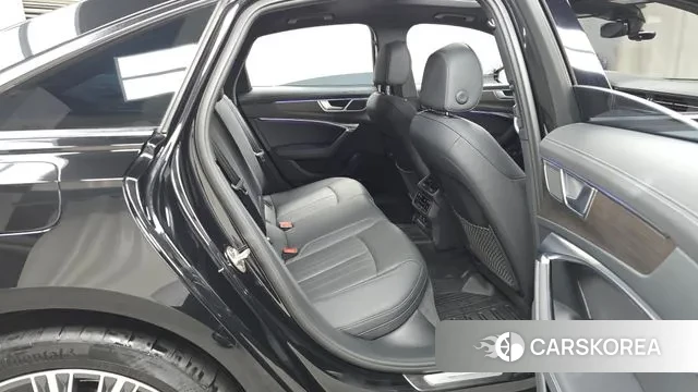 Audi A6 (C8) 2023 Черный из Кореи, фото 3