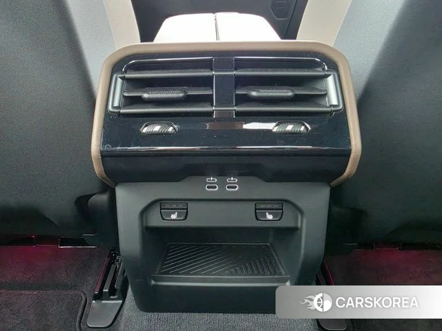 BMW 5 Series (G60) 2025 Серый из Кореи, фото 3