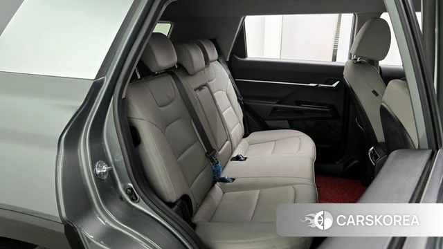 Ssangyong Torres 2023 Темно-зеленый из Кореи, фото 3