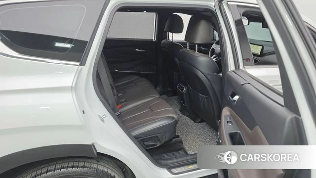 Hyundai The New Santa Fe 2023 Белый из Кореи, фото 3