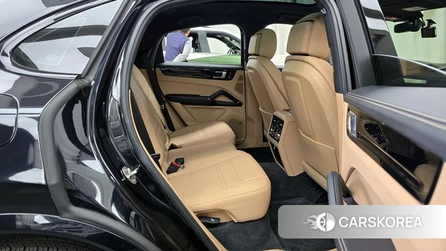 Porsche Cayenne (PO536) 2022 Черный из Кореи, фото 3