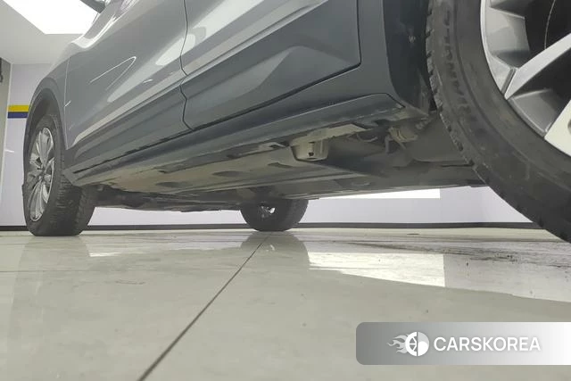 Geely Automobile Binyue 2020 Темно-серый из Китая, фото 3