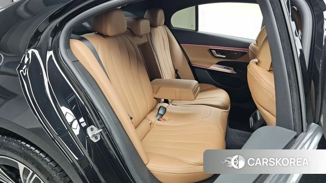 Mercedes-Benz E-Class W214 2025 Черный из Кореи, фото 3
