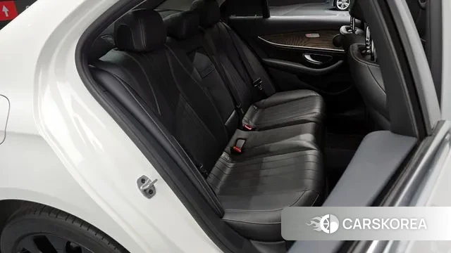 Mercedes-Benz E-Class W213 2019 Белый из Кореи, фото 3