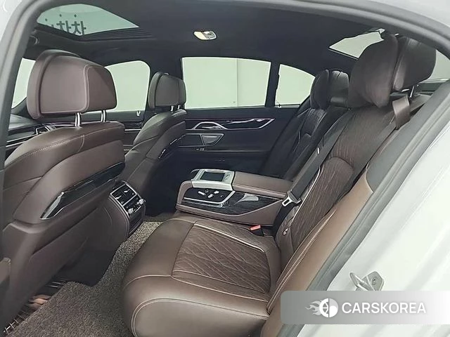 BMW 7 Series (G11) 2020 Белый из Кореи, фото 3