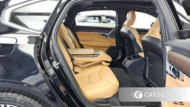 Volvo S90 2023 Черный из Кореи, фото 3