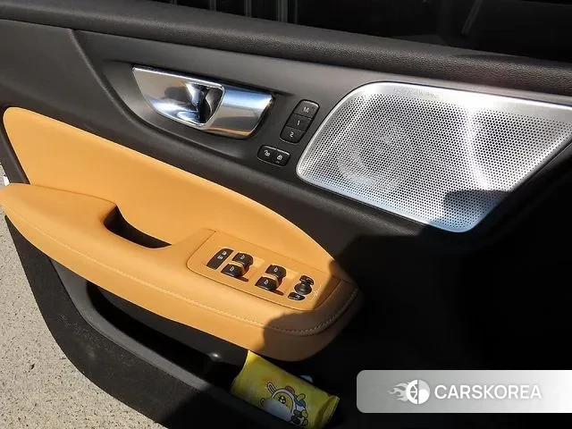 Volvo S60 3rd generation 2020 Белый из Кореи, фото 3