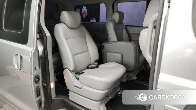 Hyundai The New Grand Starex 2018 Серебристо-серый из Кореи, фото 3