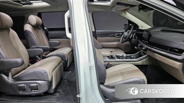 Kia The New Carnival 4th Generation 2024 Серебряный из Кореи, фото 3