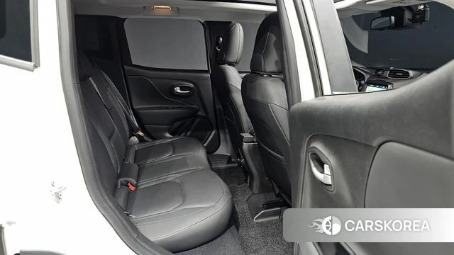 Jeep Renegade 2023 Белый из Кореи, фото 3