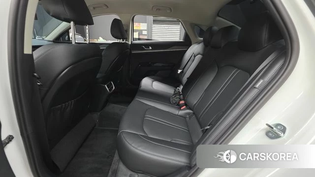 Kia The New K5 3rd generation 2025 Белый из Кореи, фото 3