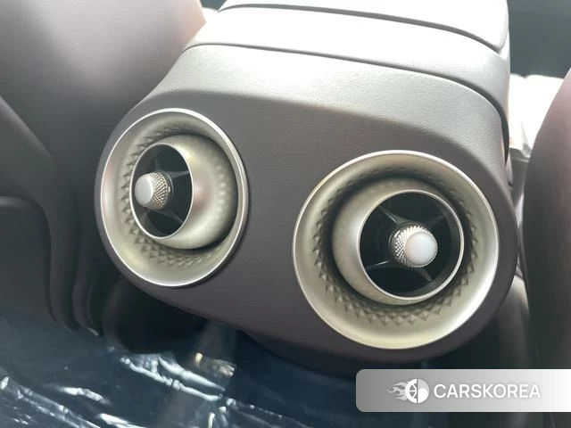 Avita 11 2025 Черный из Китая, фото 3