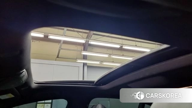 BMW 5 Series (G30) 2018 Белый из Кореи, фото 3