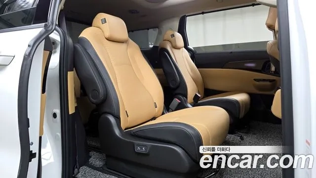 Kia Carnival 4th generation 2022 Белый из Кореи, фото 3