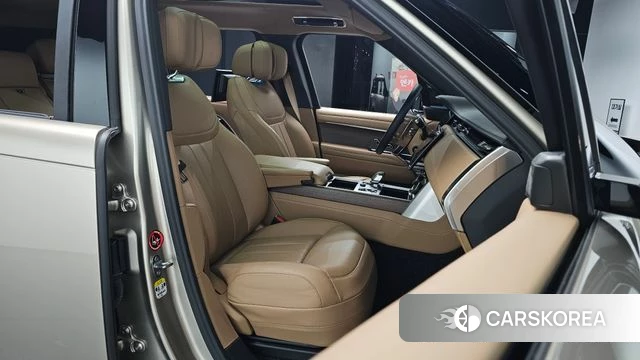 Land Rover Range Rover 5th Generation 2023 Песочный из Кореи, фото 3