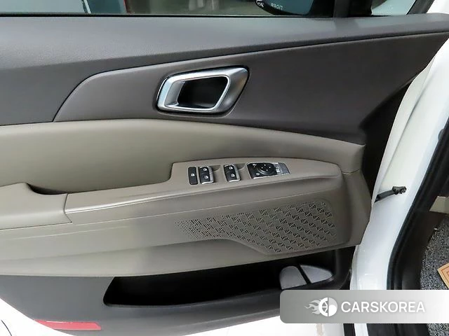 Kia The New Carnival 4th Generation 2025 Белый из Кореи, фото 3