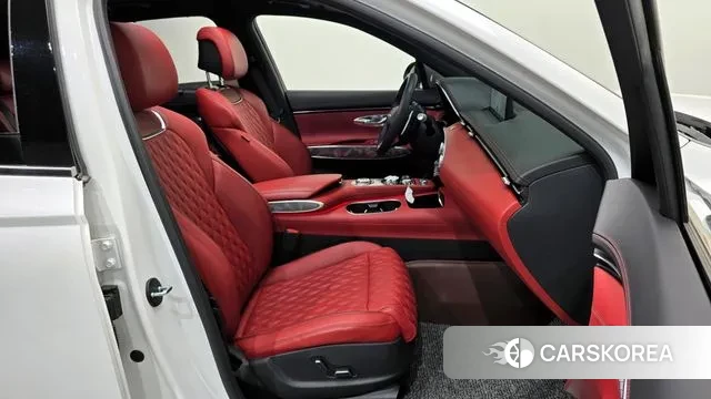 Genesis GV70 2023 Белый из Кореи, фото 3