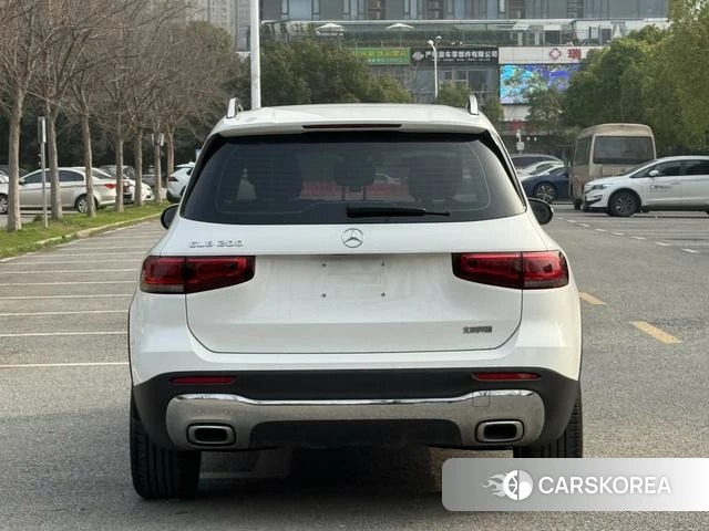 Mercedes-Benz GLB 2023 Белый из Китая, фото 3