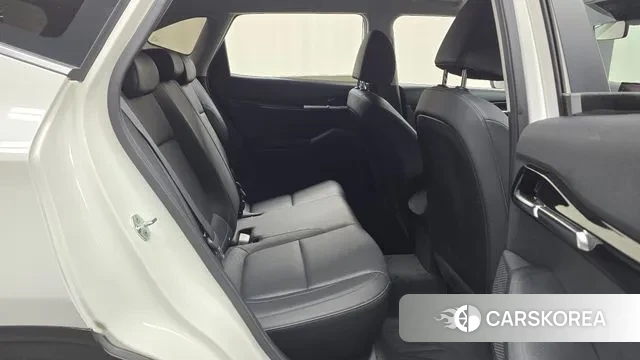 Kia Seltos 2022 Белый из Кореи, фото 3