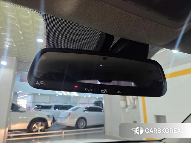 Hyundai Venue 2019 Белый из Кореи, фото 3