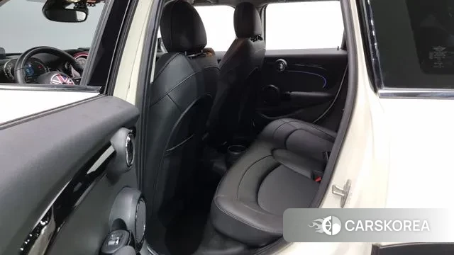 Mini Cooper S 2022 Жемчужный цвет из Кореи, фото 3