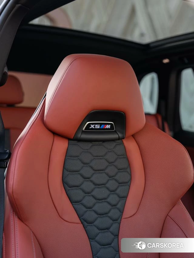 BMW X5 M 2023 Серебристо-серый из Китая, фото 3