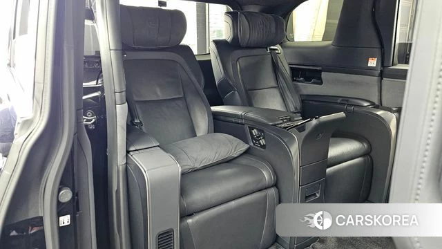 Lexus LM Second Generation 2024 Черный из Кореи, фото 3
